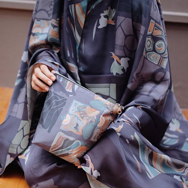 Qamra prayer set by Pulchra Gallery