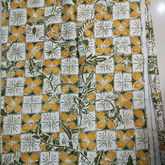 

Batik tulis bunga kotak kotak orange