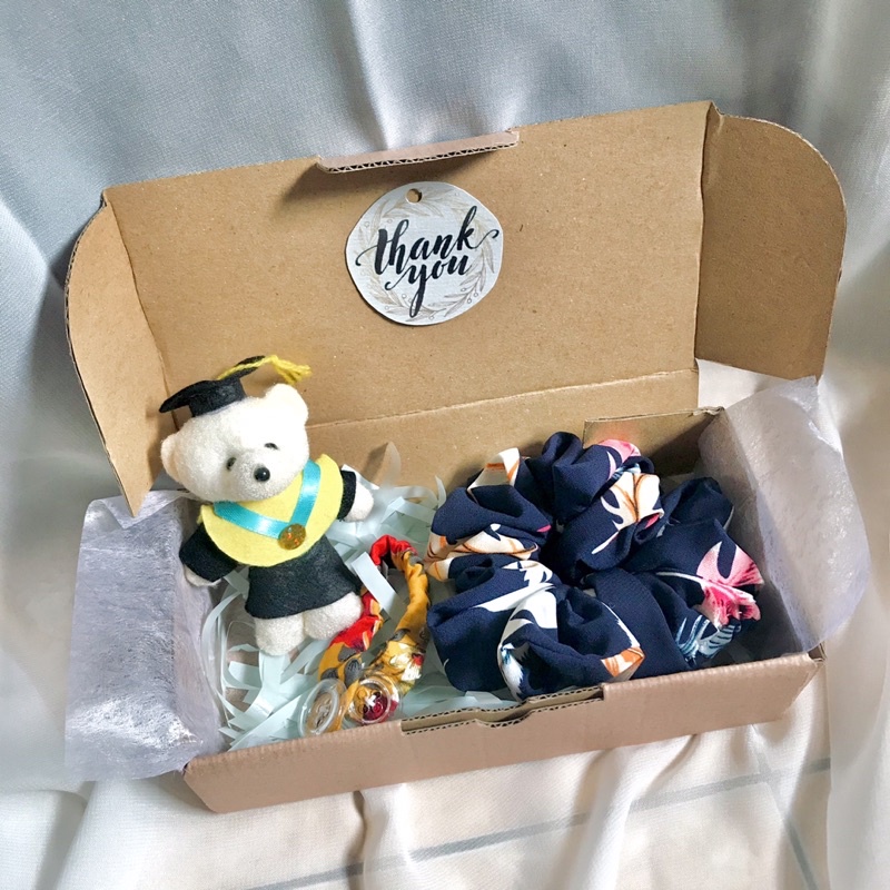 

Gift Box Graduation Doll Package for Graduation | Birthday | Hadiah Wisuda | Hadiah Ultah