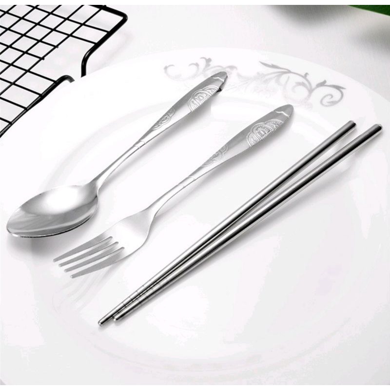 Sendok Garpu Sumpit Set Bahan Stainless Steel Sendok Alat Makan Travel Portable