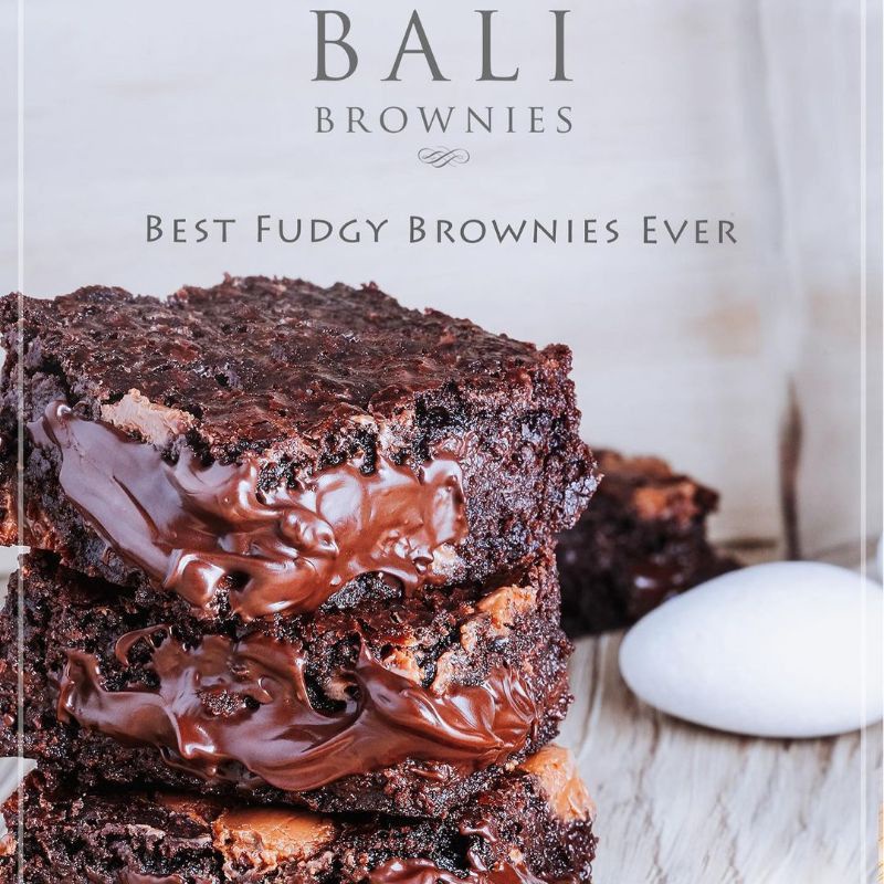 

BALI BROWNIES ORIGINAL OLEH-OLEH KHAS BALI. TASTIEST BALI. FUDGY BROWNIES BALI