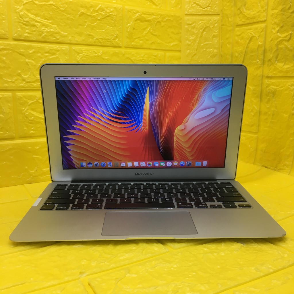 Lapt   op Apple second MacBOOK Air 11-Inch 2015 core i5 1