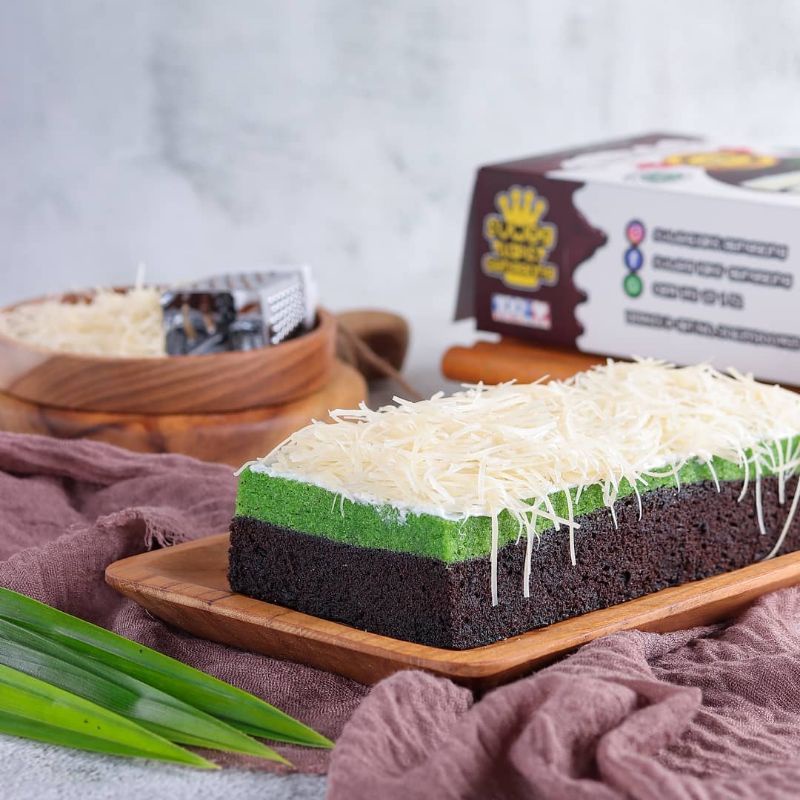 

BROWNIS KUKUS LAPIS PANDAN BY SUWEG LAPIS GENGGONG - KEMASAN 350 g