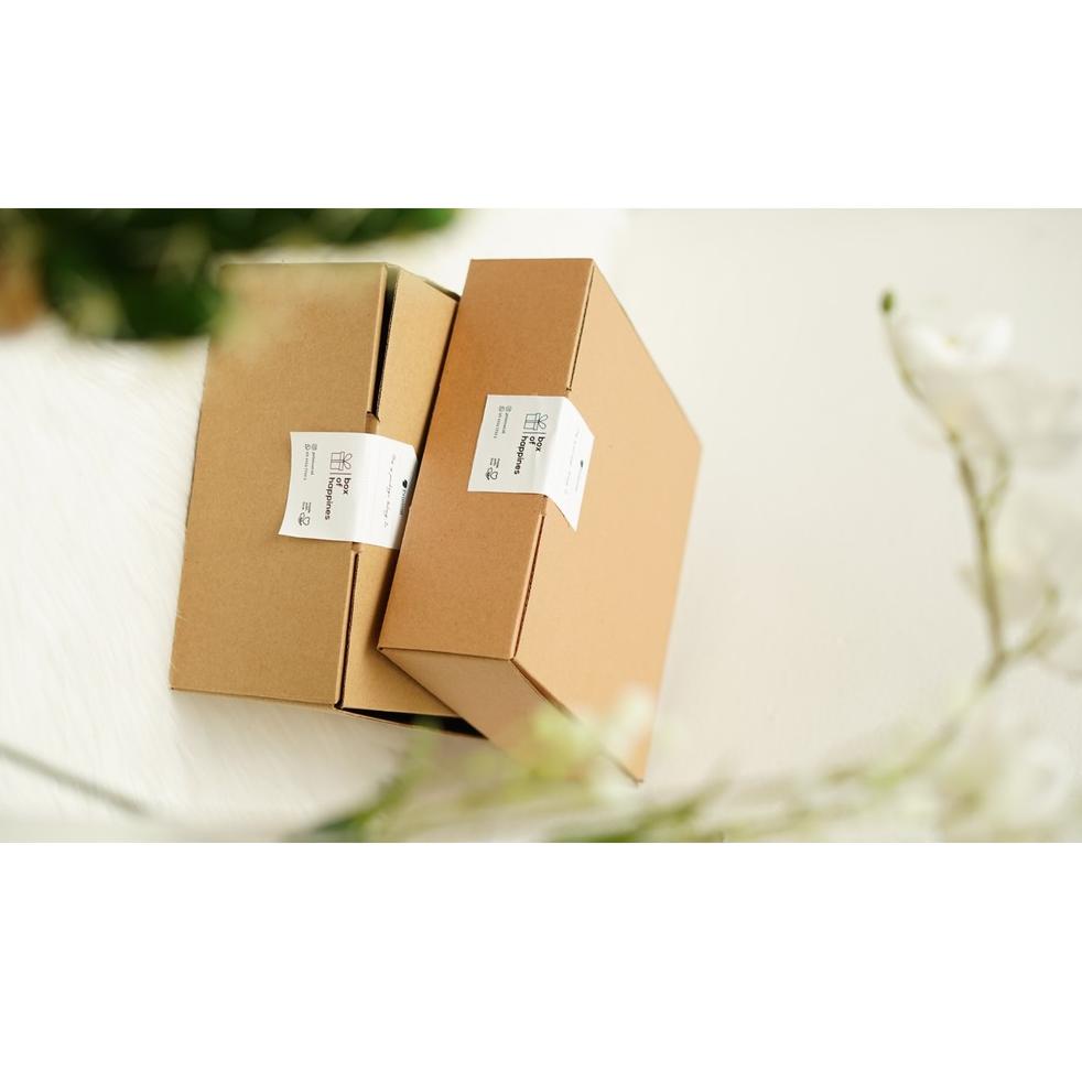 

Kado Cowok/Kado Sidang/Gift Box Murah Paket Covid2+Stujo+Stainless Straw DnF Promo Terupdate