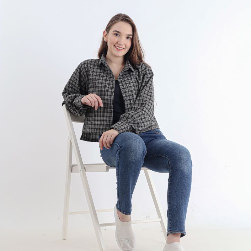 KEMEJA TARTAN CROP / OUTER CROP TERBARU / KEMEJA WANITA KEKINIAN-Hitam
