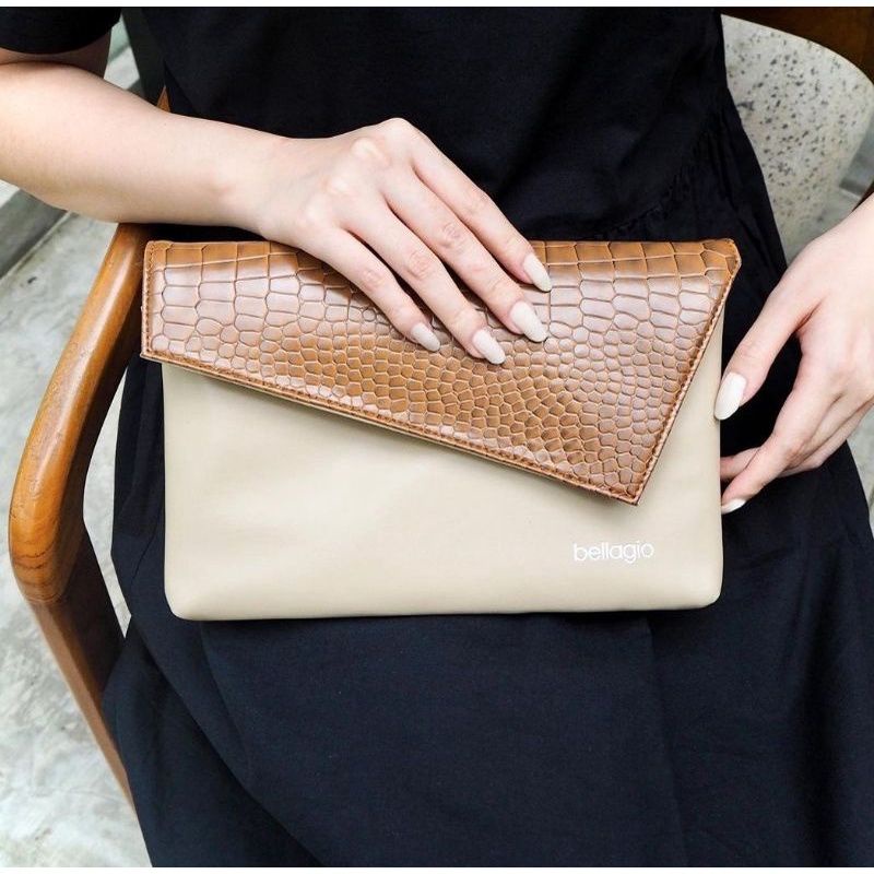 Sold out WA READY CLUTCH BELLAGIO ART 425 Brown