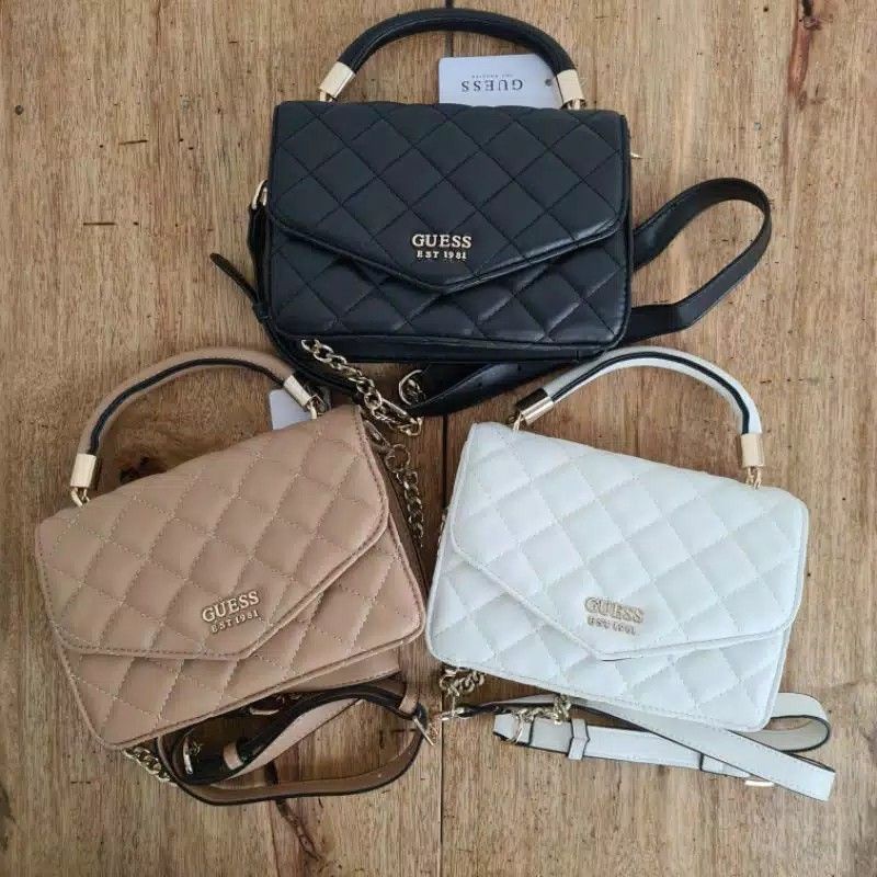 GUESSS Leana Quilted Envelope Crossbody