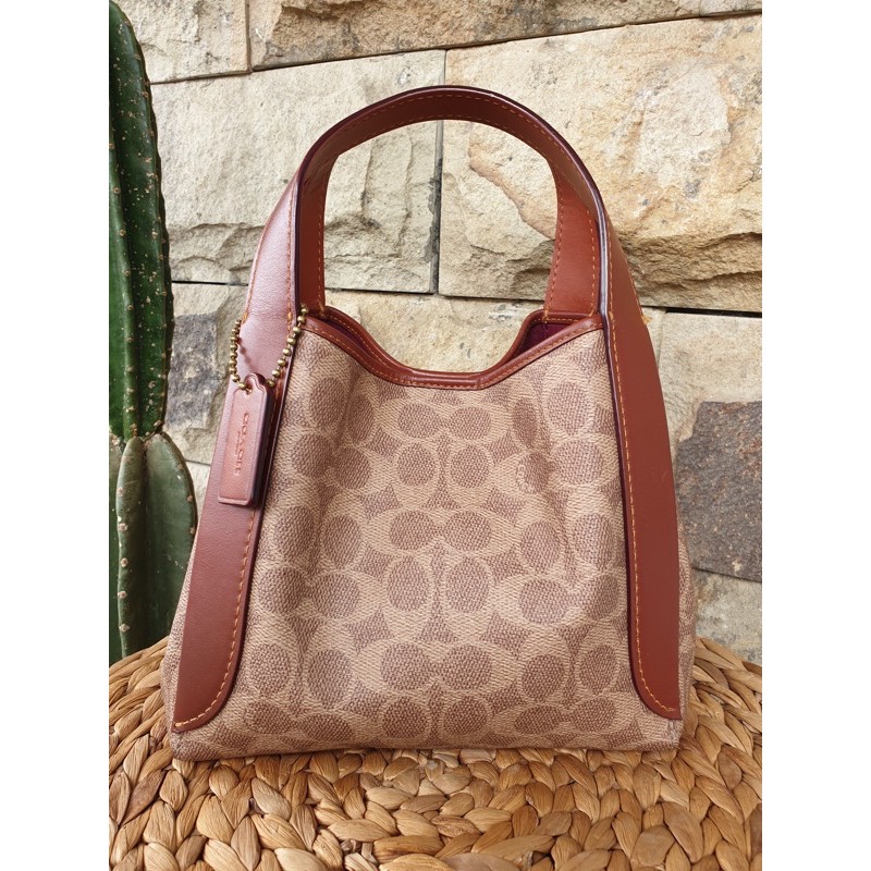 Preloved Coach Hadley 21