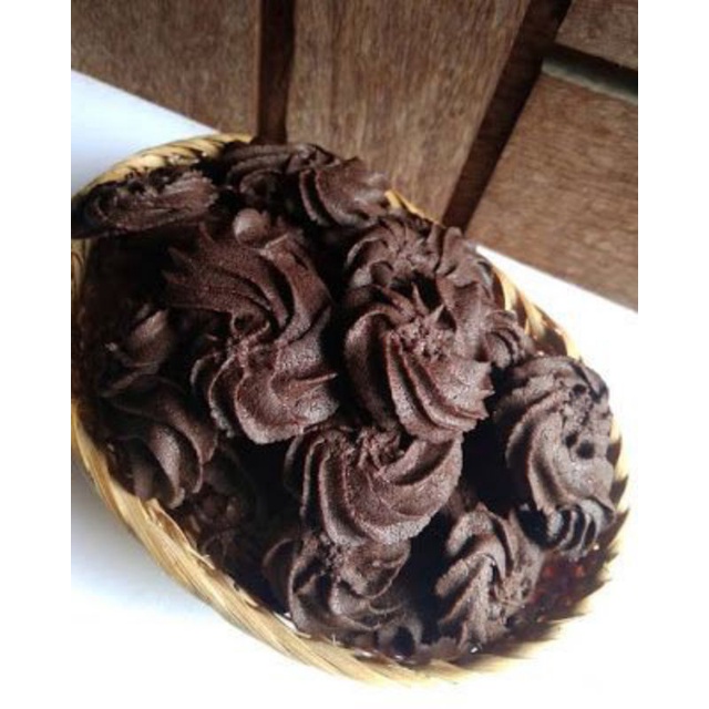 

kue semprit coklat