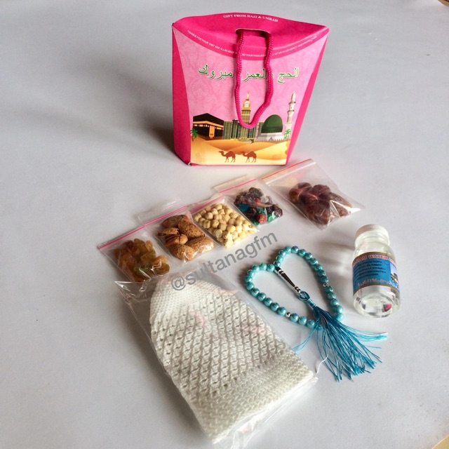 

Paket Oleh oleh haji dan umroh super lengkap peci tasbih almond