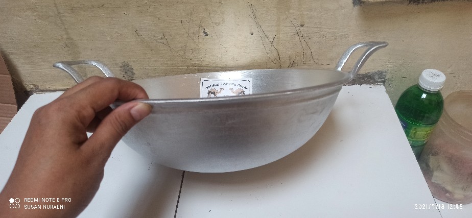 Wajan Cekung No.12 (anti Lengket)