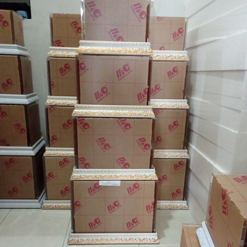 (ST.3333) Kotak Hantaran/Seserahan Akrilik Paket isi 12 set - Baki dan Tutup free packing kayu