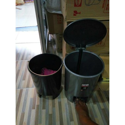 Tempat Sampah Injak SHINPO SIP-840 12Liter