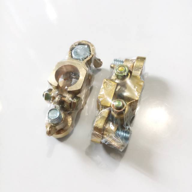 KEPALA AKI BESAR TERMINAL AKI MOBIL KUNINGAN