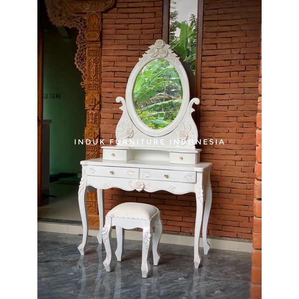 MEJA RIAS UKIR DUCO PUTIH .MEJA RIAS ELEGAN