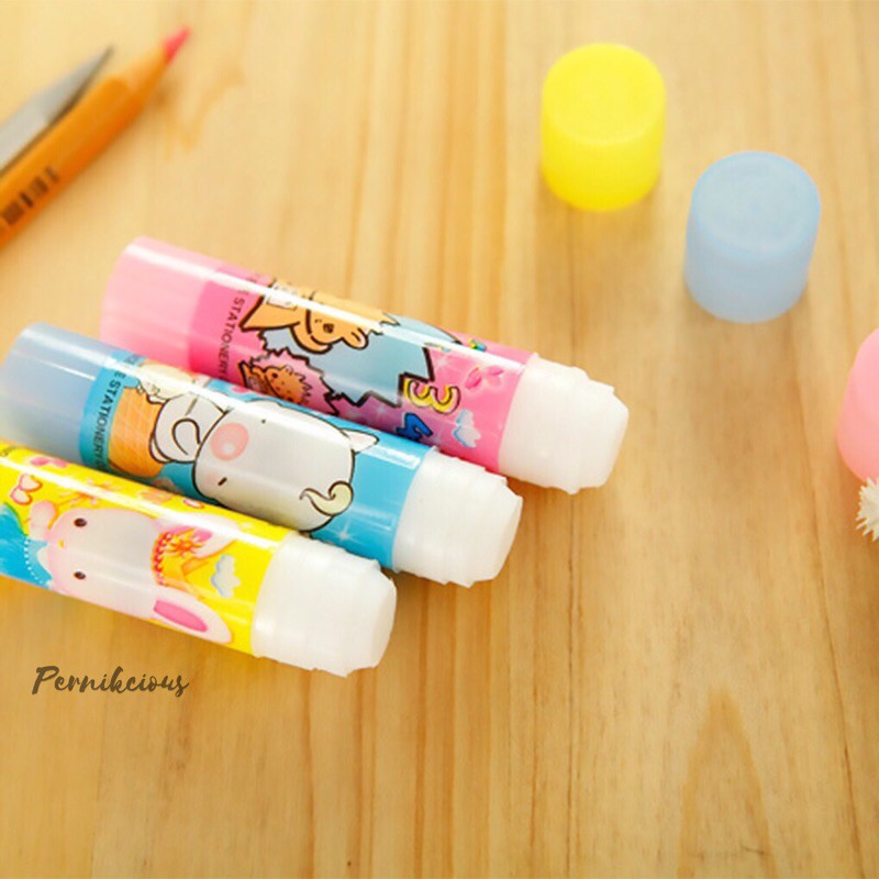 

Pernikcious 1pc Lem Stik Karakter Lucu 8gr