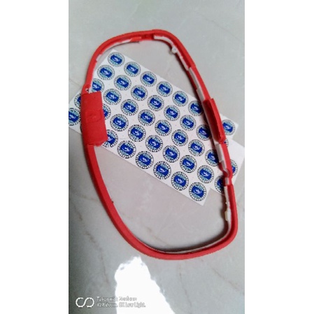 n gage qd karet merah pekat