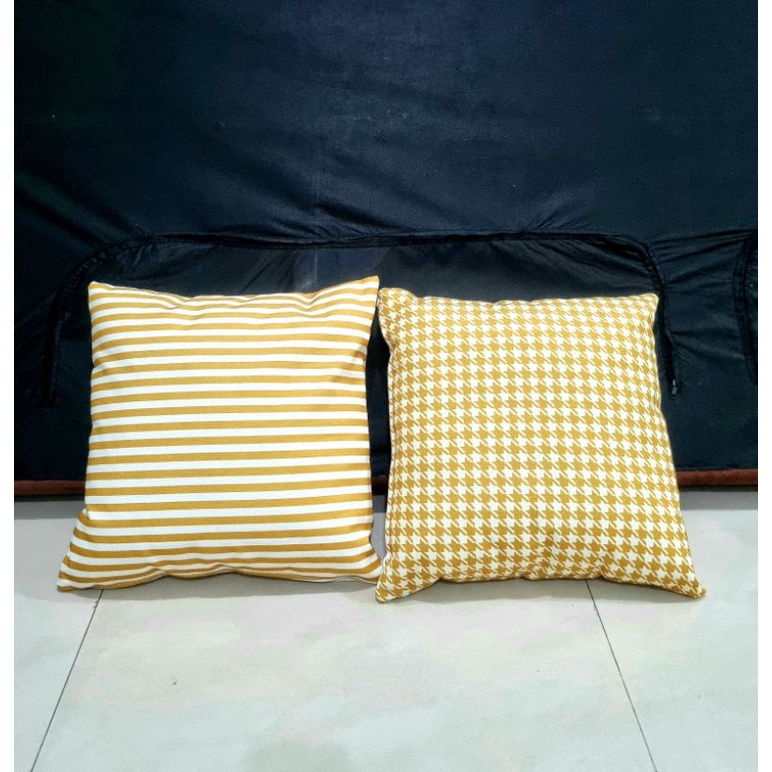 Cushion/Bantal Sofa Informa