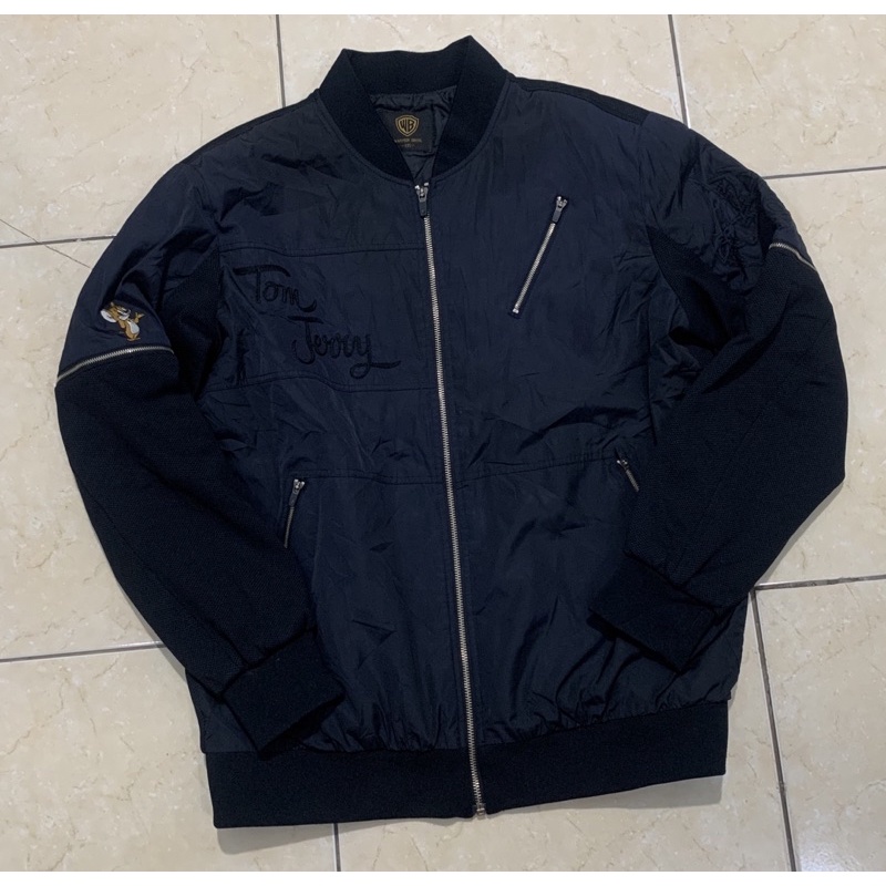 jaket bomber Warner Bros