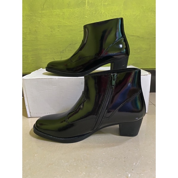 SEPATU PDH WANITA/POLWAN/SECWAN KILAP