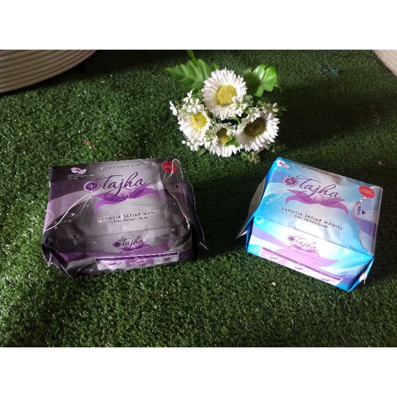 PAKET PEMBALUT WANITA HERBAL SIANG &amp; MALAM. MERK IFA TAJHA TANPA PARFUM