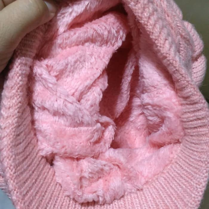 Topi winter wanita/winter coat bulu lembut