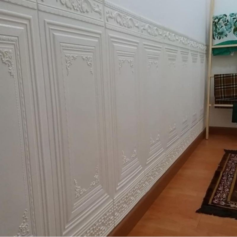 wallpaper foam premium 3D permukaan timbul motif panel jati ukir putih