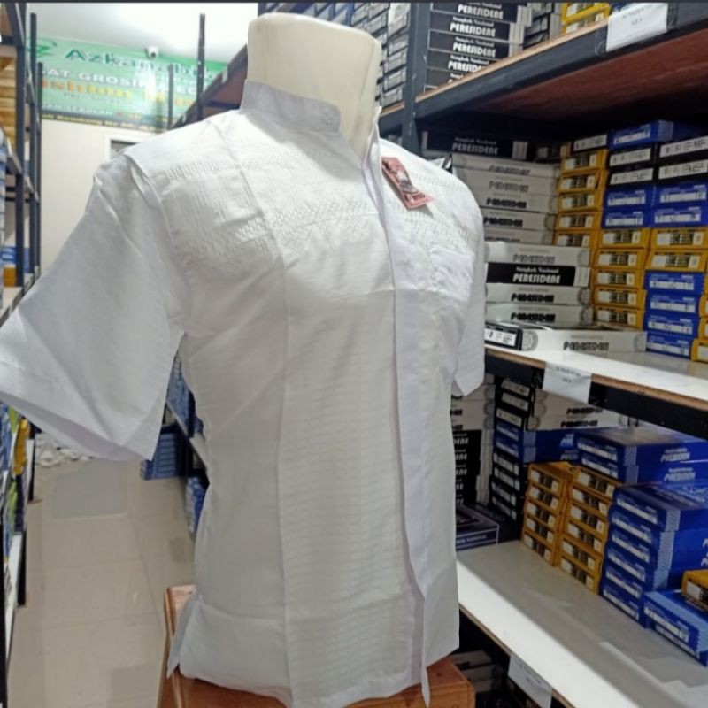 Baju Muslim putih koko pendek pria dewasa motif bordir