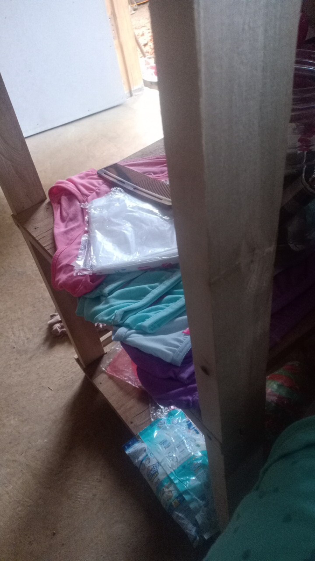 Sarimbit/couple Batik Keluarga Sania Ruffle Ndoro Jowi Batik Couple Keluarga Terkomplit Dan Terbaru