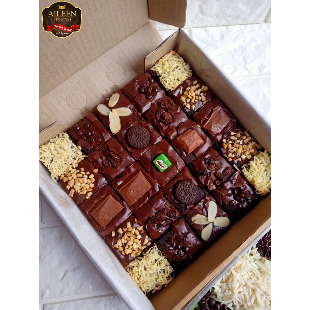 

FUDGY BROWNIES ORI SIZE 20X20