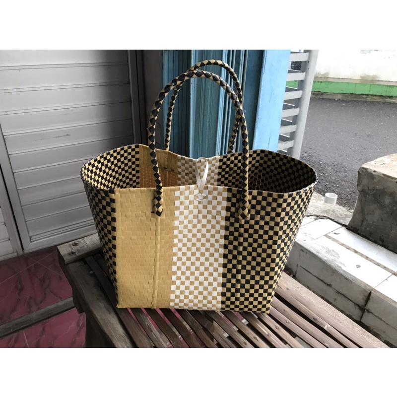 Tas Anyaman Wanita Hampers Cantik Milih Sesuai Ukuran Super Gemes / Tas Anyaman Wanita Hampers , Nas