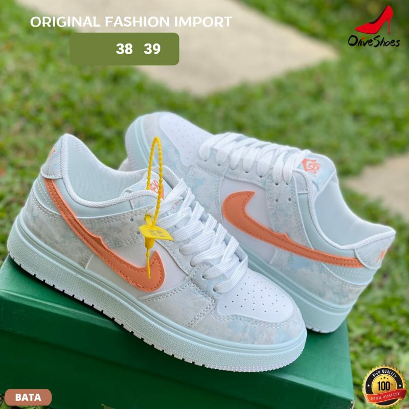 ORIGINAL FASHION IMPORT BY OLIVE SHOES