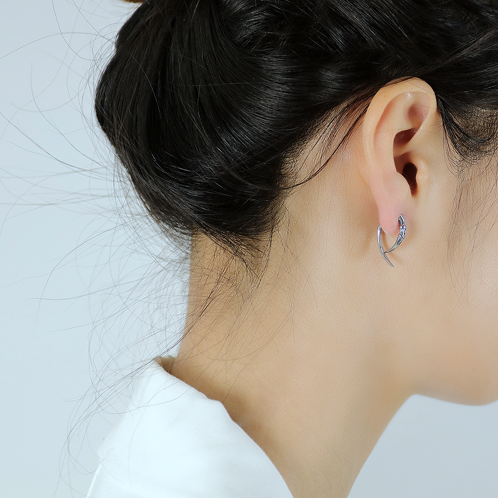 OLEVS Anting Titanium Wanita Pria Aksesoris Anti Alergi Dan Anti Karat GE677-2