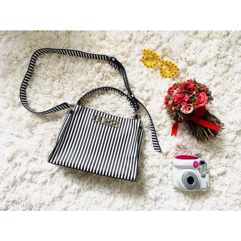 guess stripe [PRELOVED]