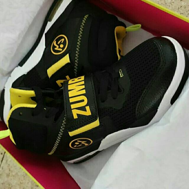 Sepatu Zumba Wear Original Ready Stock