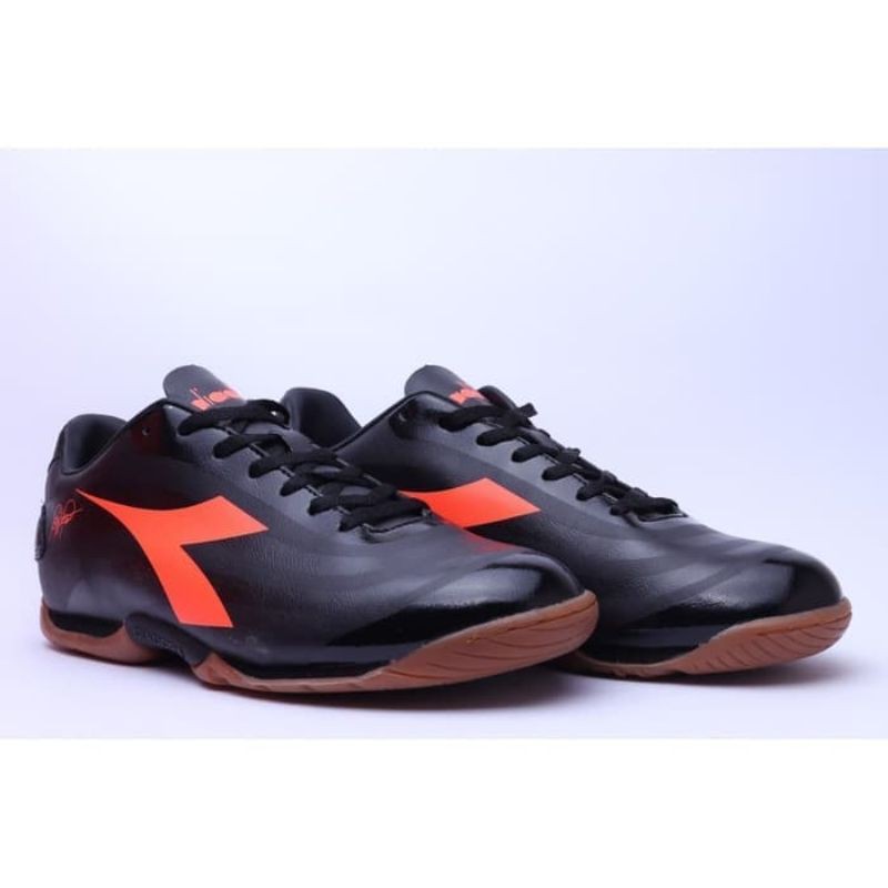 Sepatu Futsal Diadora RB10 Mars R ID