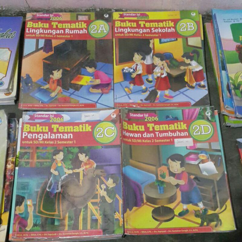 

Buku Tematik kelas 2 semester 1 GRASINDO