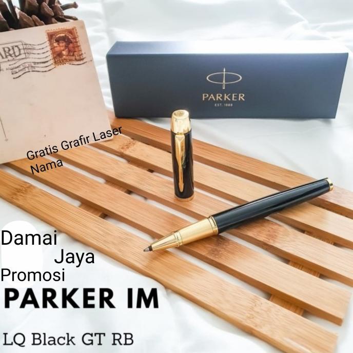

Parker IM Black Chrome Trim RollerBall Premium + Gratis Grafir Laser - Black GT Emas, Hitam GT Emas