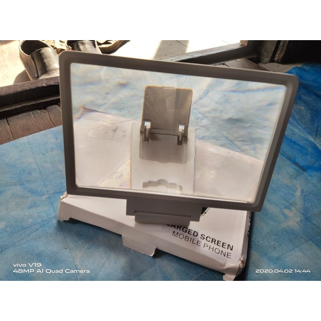 Enlarged screen mobile phone