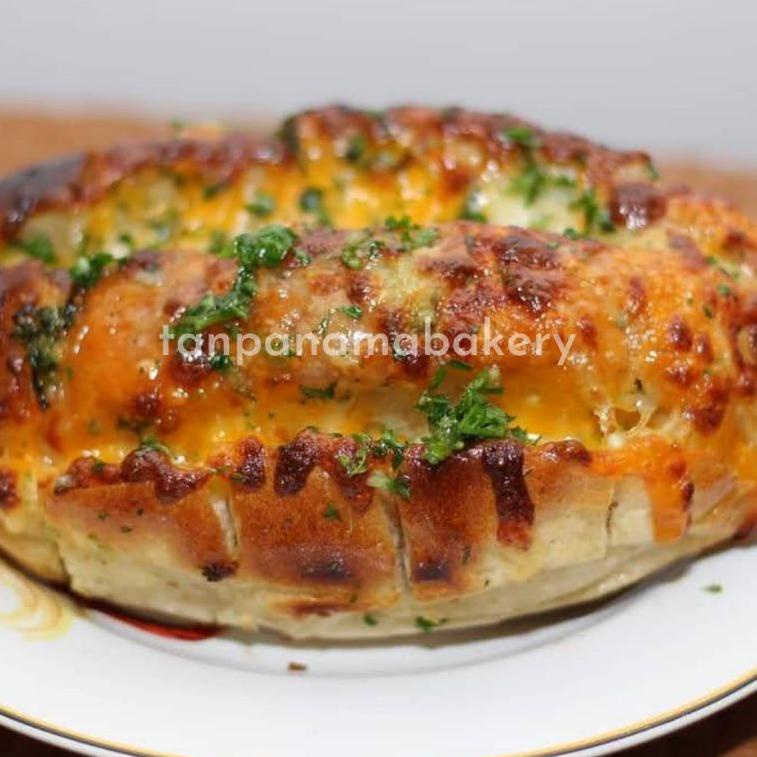 

Terlaris Today Garlic Bread, with cream Cheese, mozzarella, wheat bread 