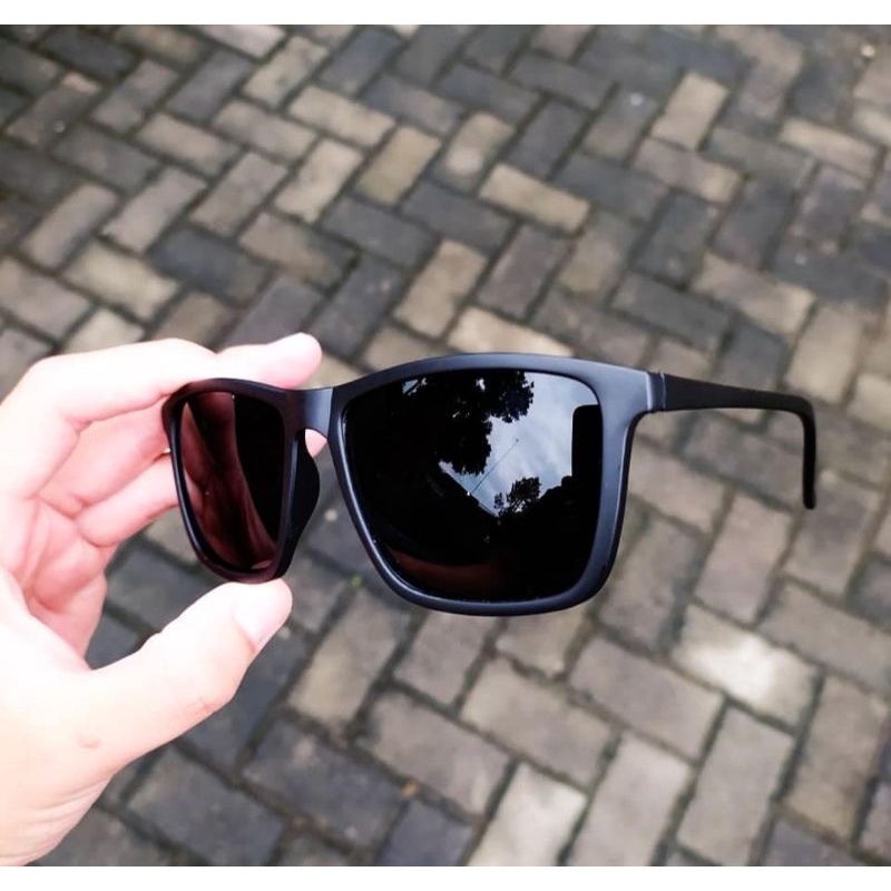 Kacamata hitam pria kotak gaya retro klasik keren