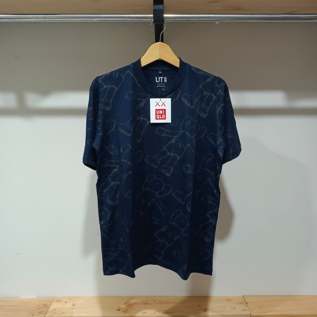 Kaos Uniqlo X Kaws Fullprint T shirt Baju Premium-Navy