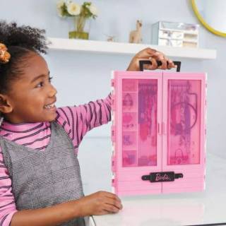 Barbie Fashionistas Ultimate Closet Accessory Portable Barbie Fashionistas Ultimate Closet Accessory Portable