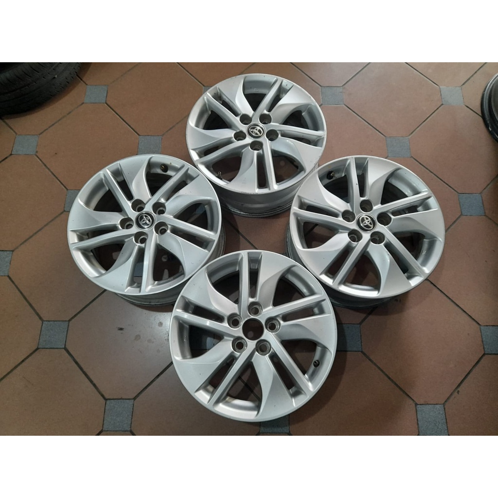 Velg Mobil Bekas Ring 15 Original sienta Pcd 5x100