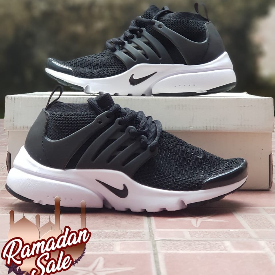  Sepatu  Running Nike  Air  Presto  Black  WHite Replika Impor 