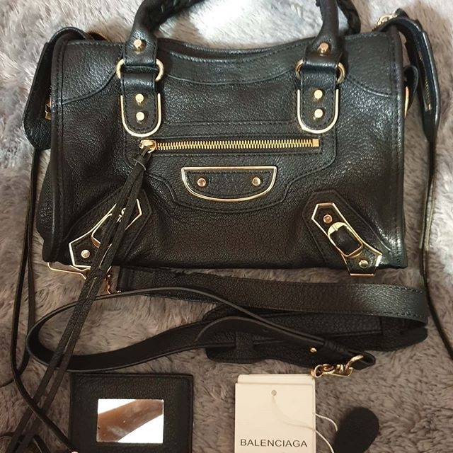 Preloved Balenciaga | Shopee Indonesia