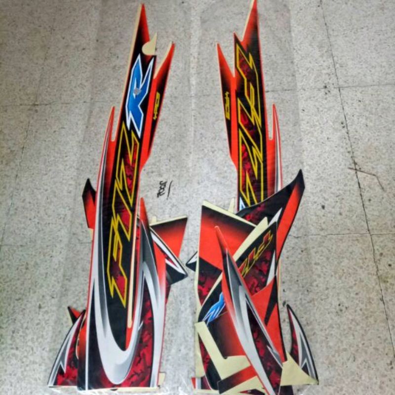 (siap kirim) striping sticker motor yamaha Fiz R 2005
