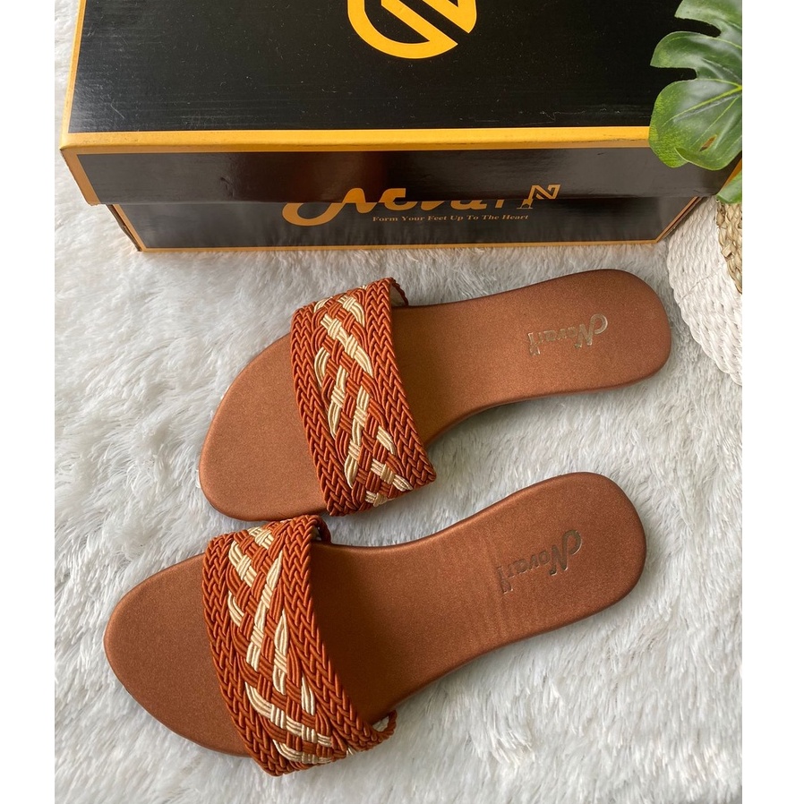 Sandal Teplek Wanita