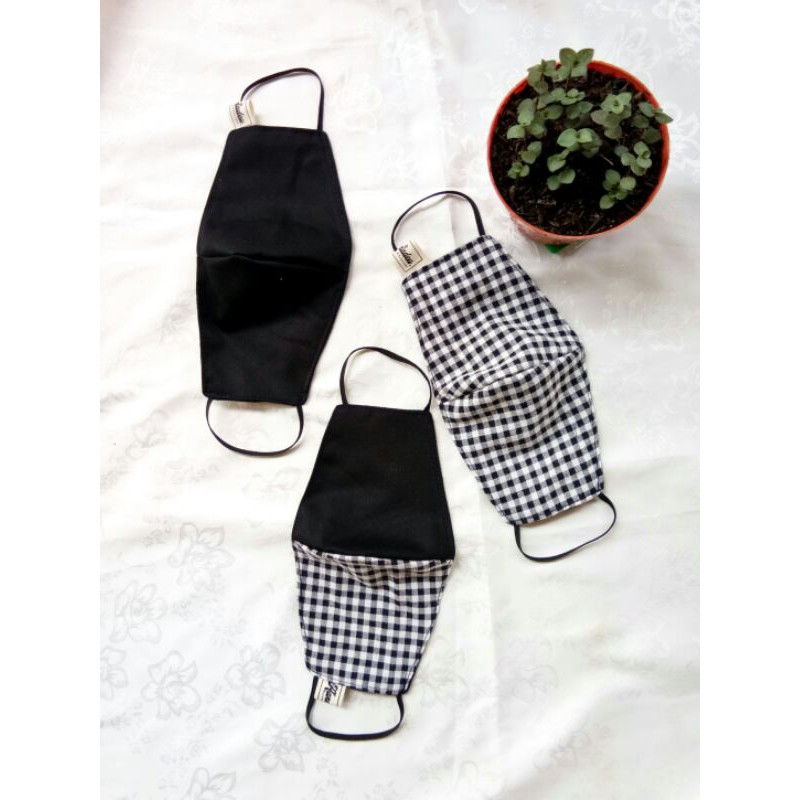 masker katun // masker kotak-kotak //masker dua layer // masker monocrom