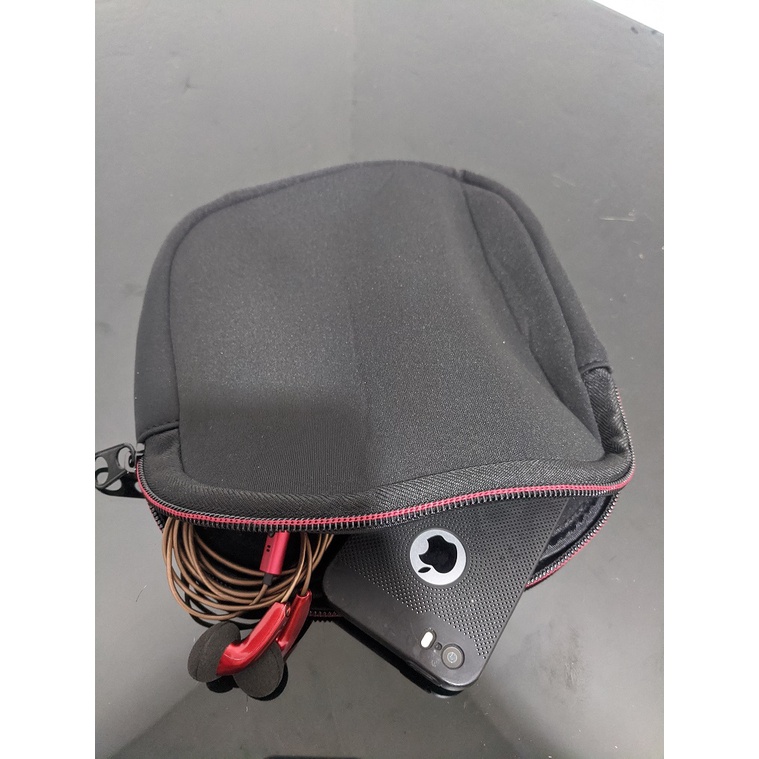 Tas Pouch / sarung / tas elektronik headphone merek plantronics